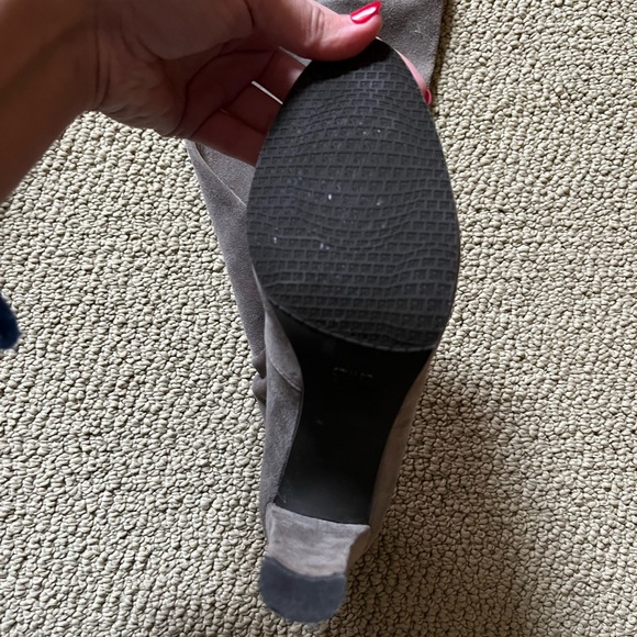 Like new Stuart Weitzman boots - Picture 5 of 7